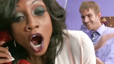 Danny D is fuckin' Diamond Jackson from behind